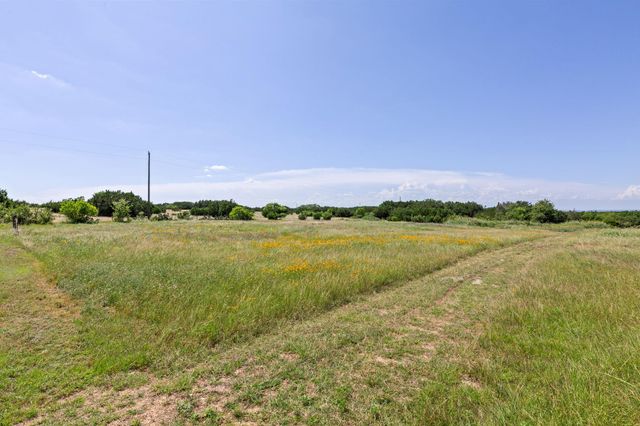 930 County Road 224, Florence, TX 76527