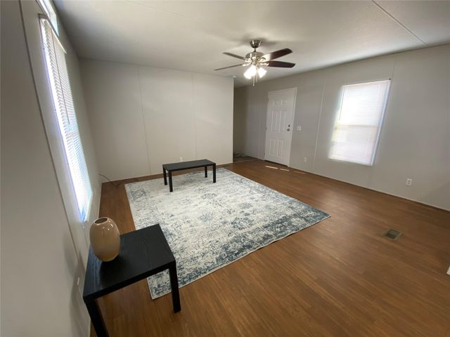 930 County Road 224, Florence, TX 76527