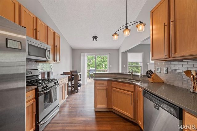 130 Wild Pigeon Ct, O'fallon, MO 63368