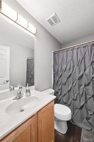 130 Wild Pigeon Ct, O'fallon, MO 63368