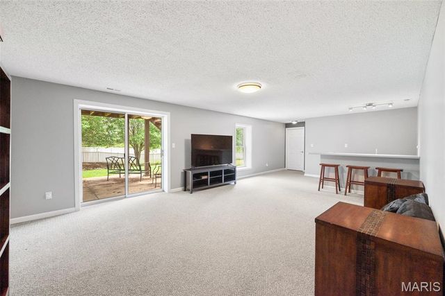 130 Wild Pigeon Ct, O'fallon, MO 63368
