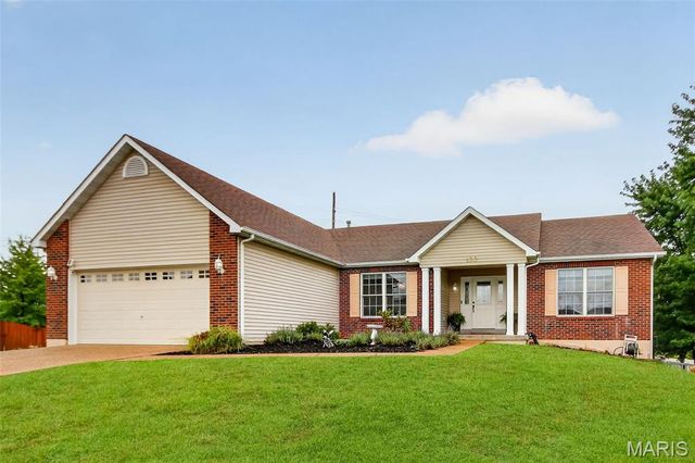130 Wild Pigeon Ct, O'fallon, MO 63368