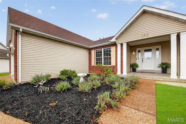 130 Wild Pigeon Ct, O'fallon, MO 63368