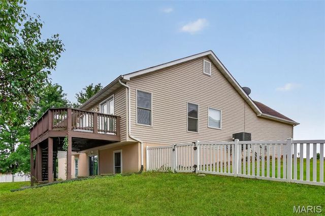 130 Wild Pigeon Ct, O'fallon, MO 63368