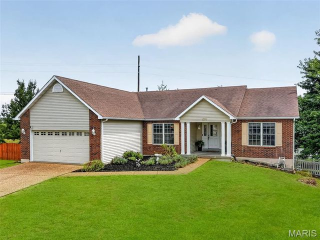 130 Wild Pigeon Ct, O'fallon, MO 63368