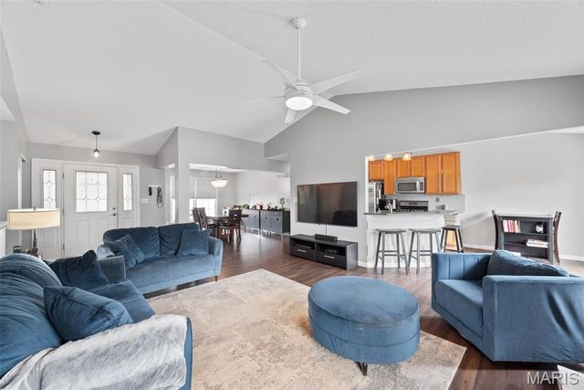 130 Wild Pigeon Ct, O'fallon, MO 63368
