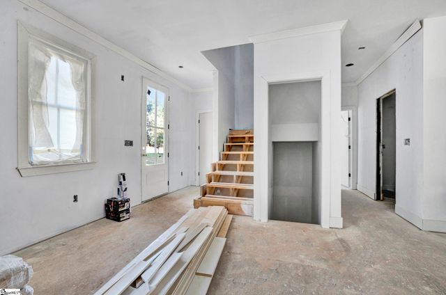 15 Meadow Crest Circle, Greenville, SC 29609