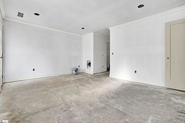 15 Meadow Crest Circle, Greenville, SC 29609