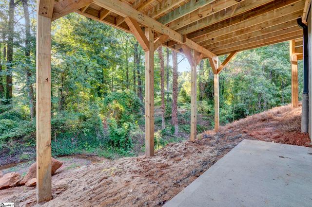 15 Meadow Crest Circle, Greenville, SC 29609