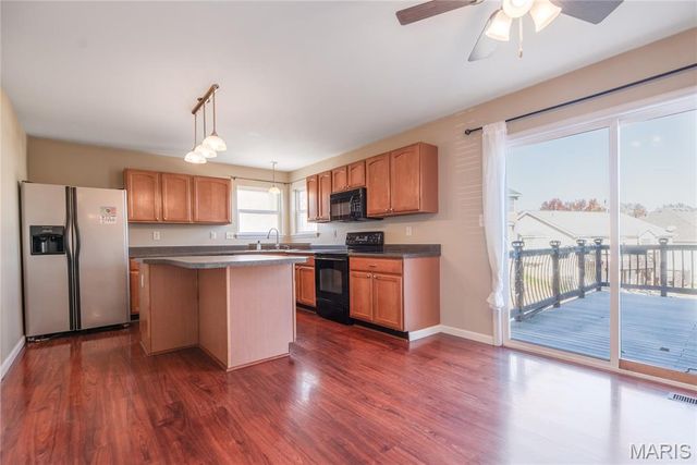 34 Logan Crossing Circle, O'fallon, MO 63366