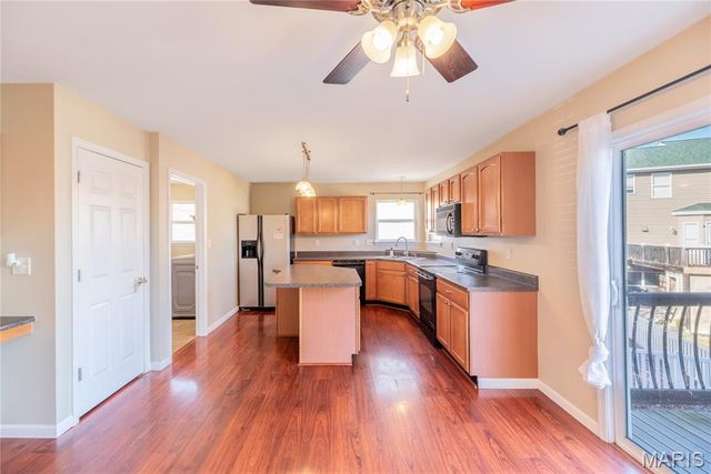 34 Logan Crossing Circle, O'fallon, MO 63366