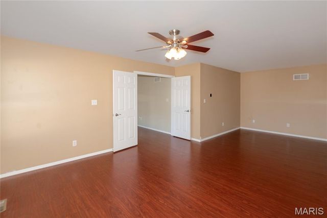 34 Logan Crossing Circle, O'fallon, MO 63366