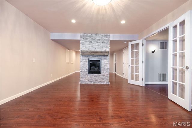 34 Logan Crossing Circle, O'fallon, MO 63366