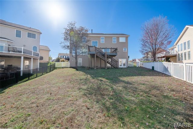 34 Logan Crossing Circle, O'fallon, MO 63366