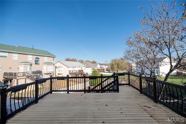 34 Logan Crossing Circle, O'fallon, MO 63366