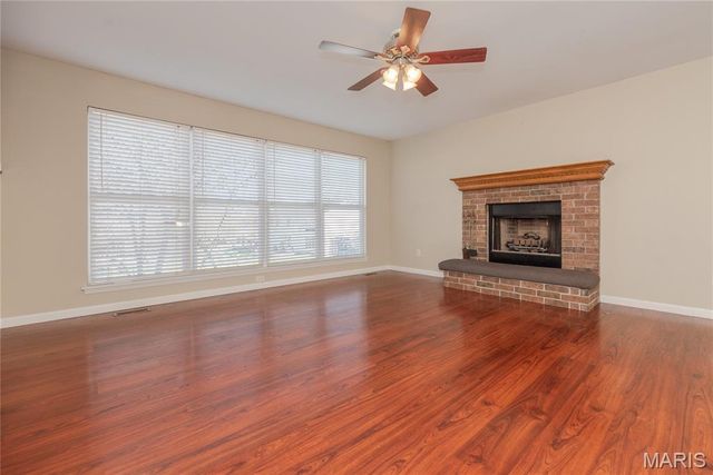 34 Logan Crossing Circle, O'fallon, MO 63366