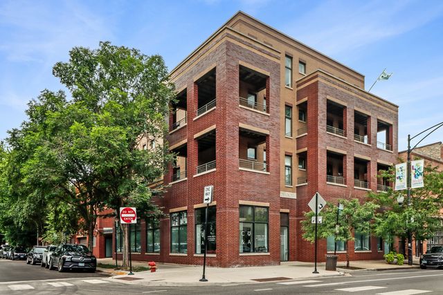 3207 N Clifton Avenue 402, Chicago, IL 60657