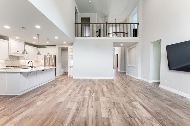 225 Bronze View Drive, Montgomery, TX 77316
