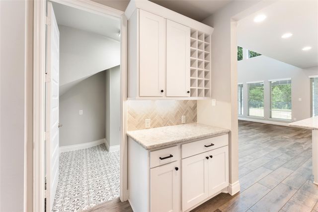 225 Bronze View Drive, Montgomery, TX 77316