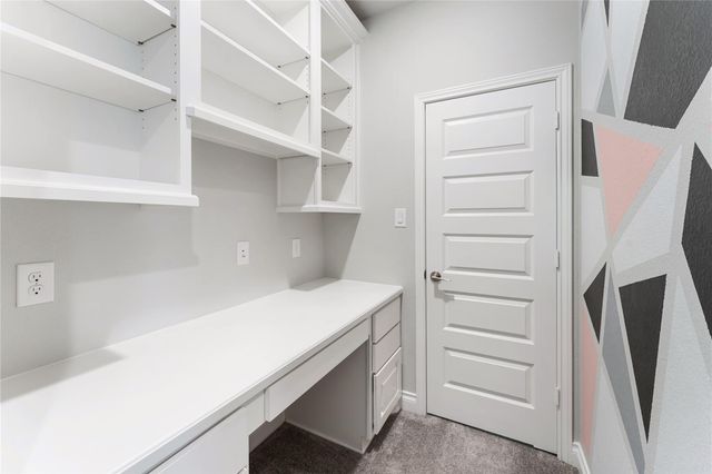 225 Bronze View Drive, Montgomery, TX 77316