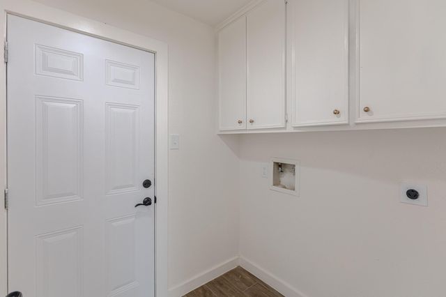 10519 Kirkwren Drive, Houston, TX 77089