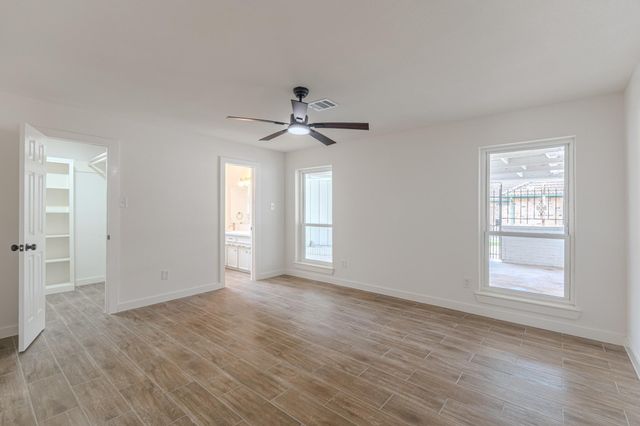 10519 Kirkwren Drive, Houston, TX 77089