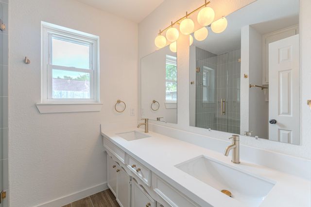 10519 Kirkwren Drive, Houston, TX 77089