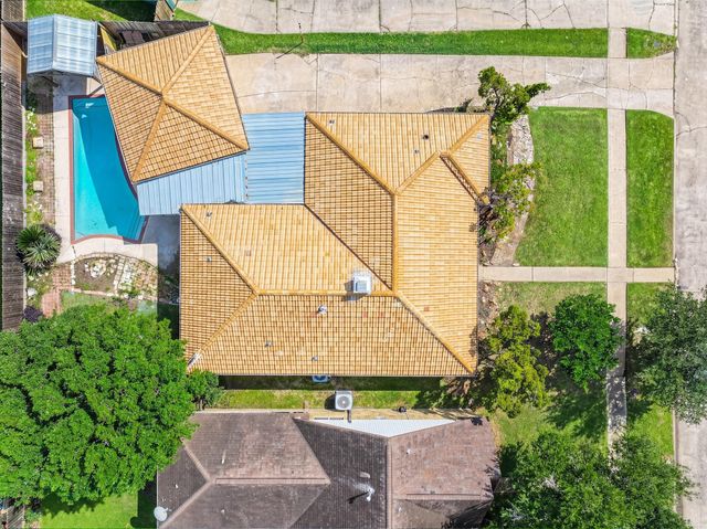 10519 Kirkwren Drive, Houston, TX 77089