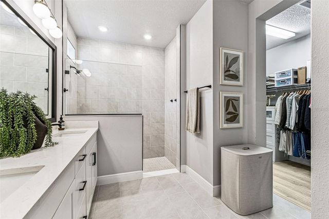 28748 RAMBUTAN DRIVE, Wesley Chapel, FL 33543