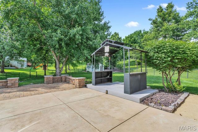 2814 Spruce Ridge Court, St Charles, MO 63303