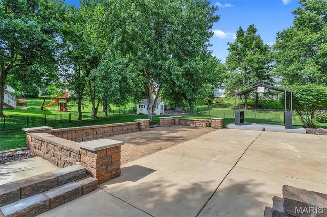 2814 Spruce Ridge Court, St Charles, MO 63303
