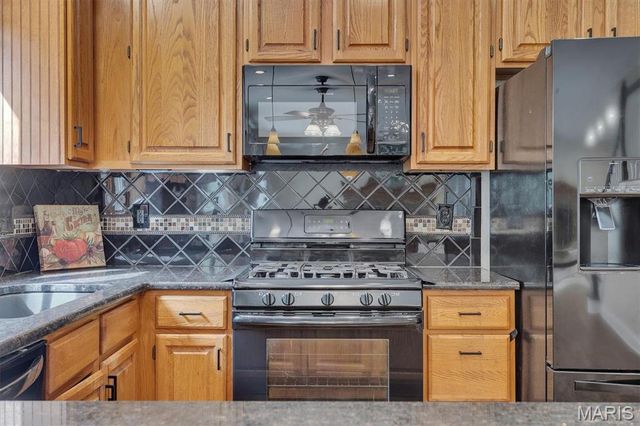 2814 Spruce Ridge Court, St Charles, MO 63303