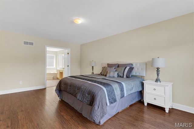 2814 Spruce Ridge Court, St Charles, MO 63303