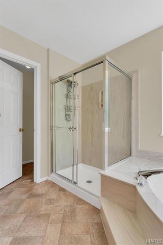 2814 Spruce Ridge Court, St Charles, MO 63303