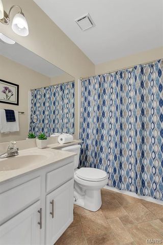 2814 Spruce Ridge Court, St Charles, MO 63303
