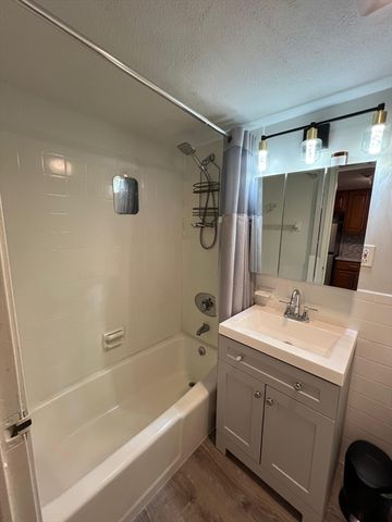 585 Revere Beach Pkwy 403, Revere, MA 02151