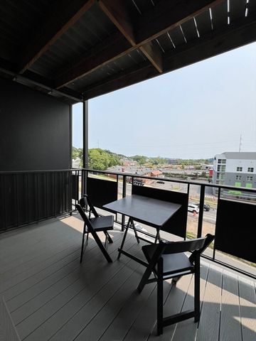 585 Revere Beach Pkwy 403, Revere, MA 02151