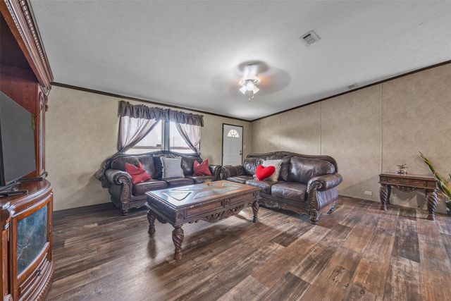 9600 High Road, Joshua, TX 76058
