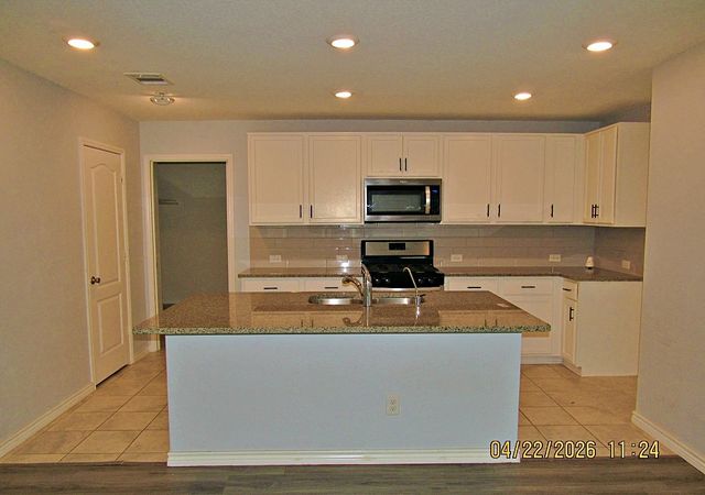 2757 Tobias Lane, Aubrey, TX 76227