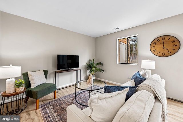 1359 ALMOND DR, Annapolis, MD 21409