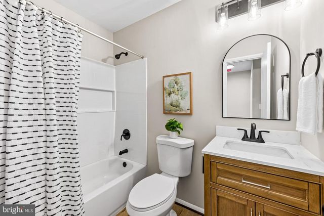 1359 ALMOND DR, Annapolis, MD 21409