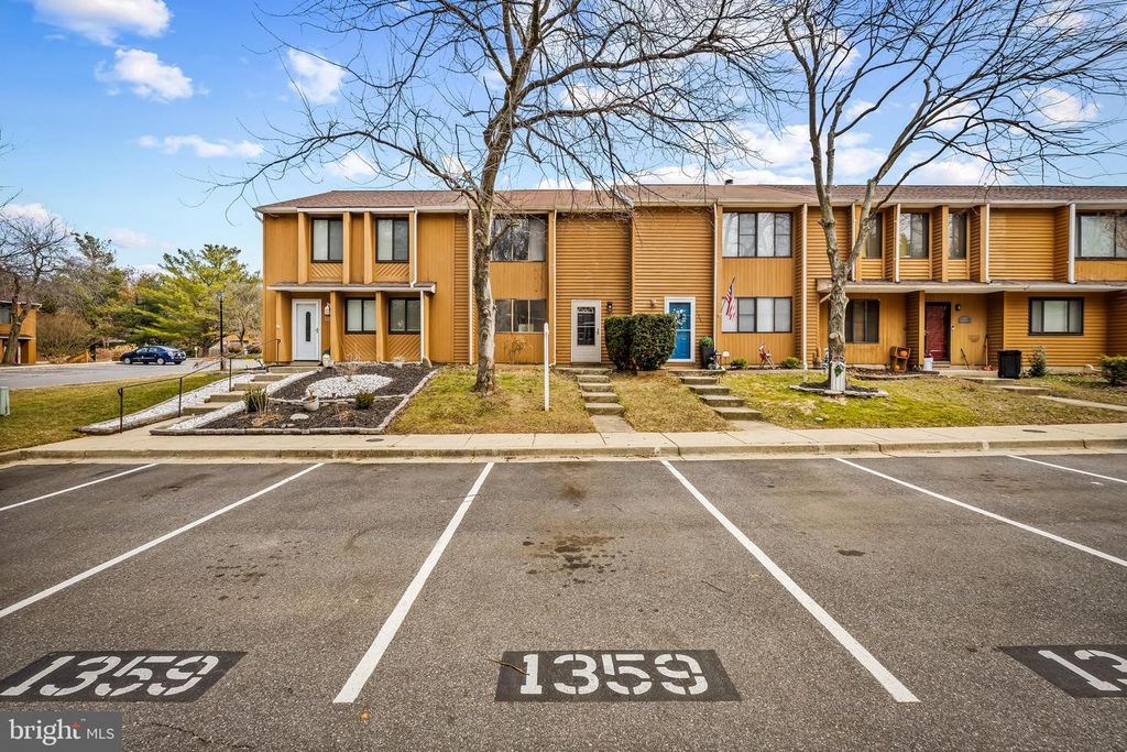 1359 ALMOND DR, Annapolis, MD 21409