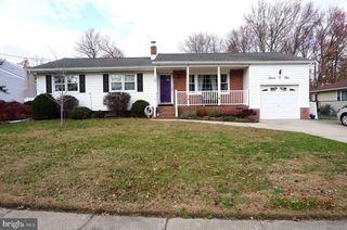 704 DANIELS AVE, Hamilton, NJ 08690