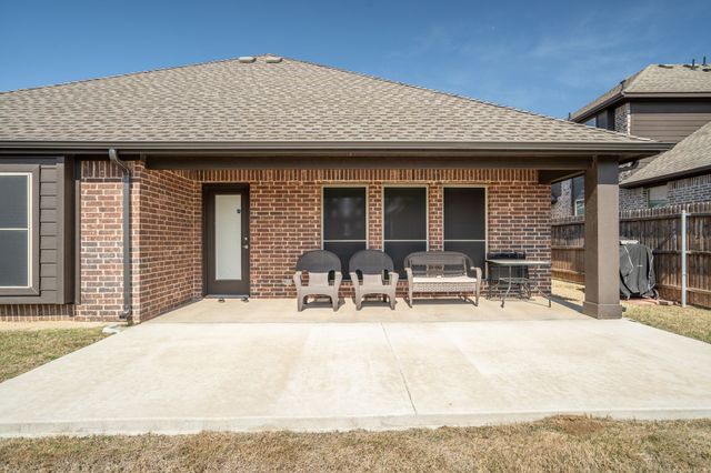 2761 Lisa Maria Street, Burleson, TX 76028