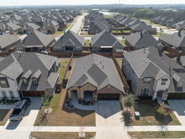 2761 Lisa Maria Street, Burleson, TX 76028