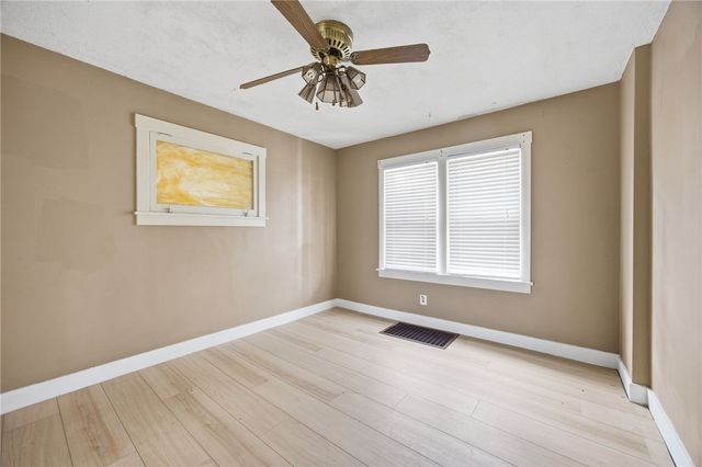 133 Pentland Ave, Brentwood, PA 15227