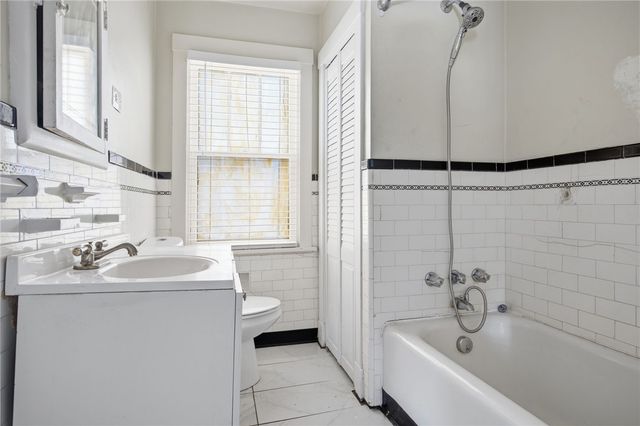 133 Pentland Ave, Brentwood, PA 15227