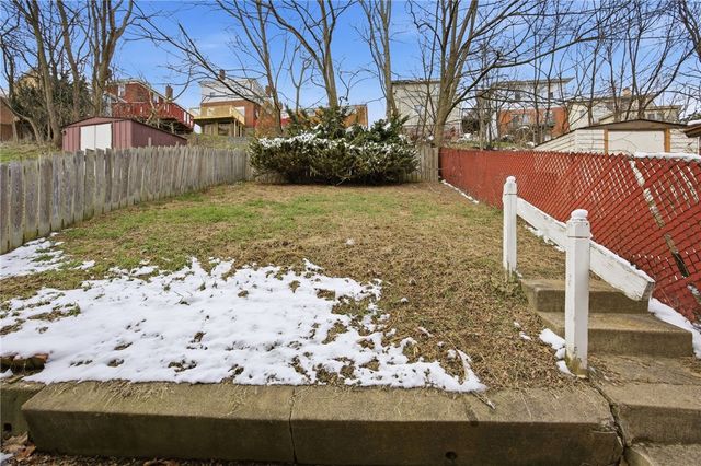 133 Pentland Ave, Brentwood, PA 15227