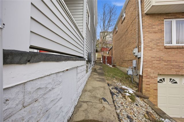 133 Pentland Ave, Brentwood, PA 15227