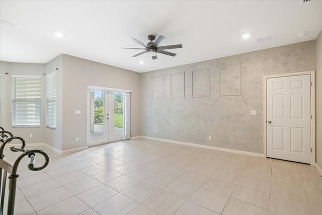 63 52nd Square, Vero Beach, FL 32968